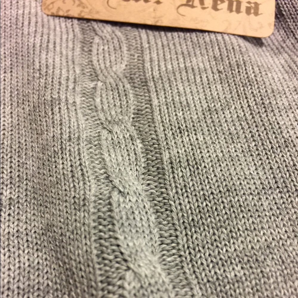 M.RENA Sweater - Picture 5 of 5